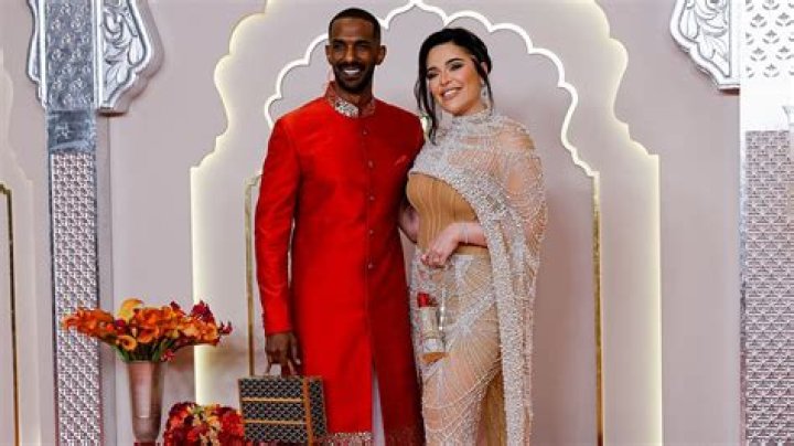 Huda Kattan- Wiki, Age, Height, Husband, Net Worth (Updated on October 2023)